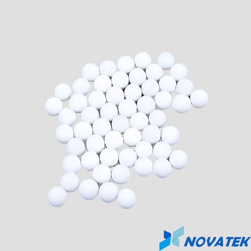 Alumina ceramic ball