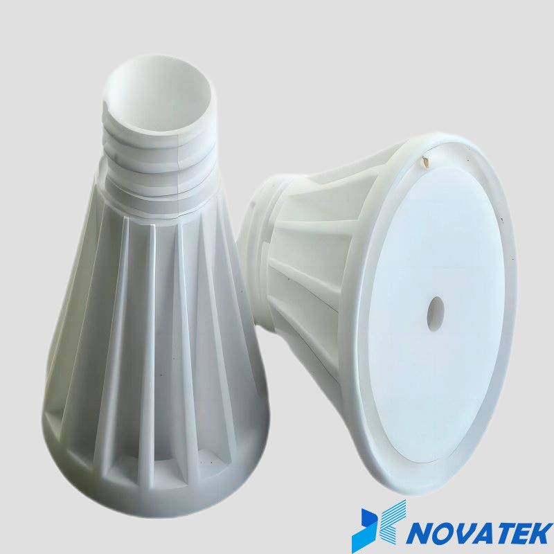 Alumina ceramic lamp holder